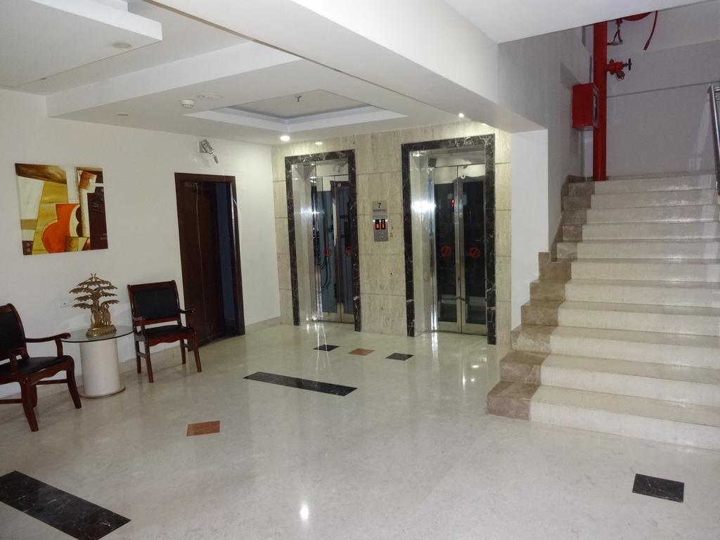 La Hospin Hotel Rajahmundry Room photo